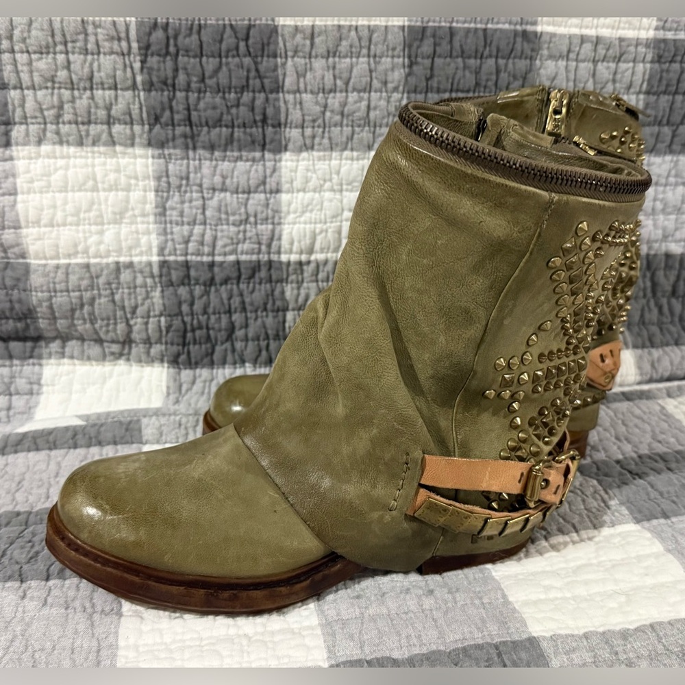 A.S.98 Sid Green Studded Boots. Like Brand New. Women’s Size 37. (US 7)